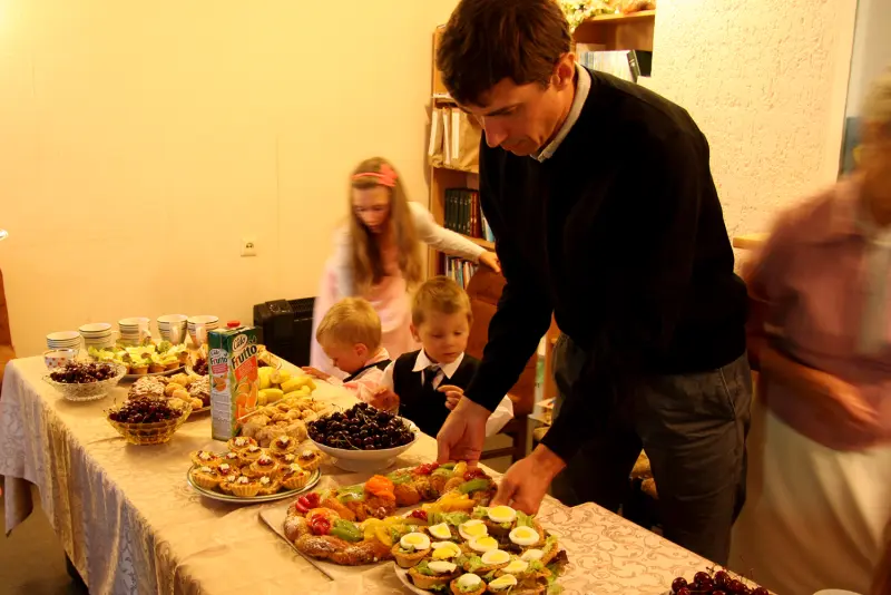 Kristības un bērnu svētīšana Olaines draudzē