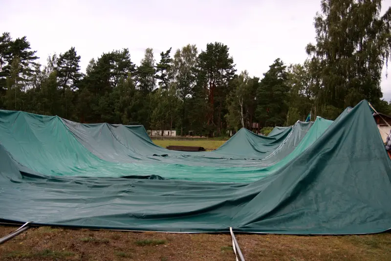 Lielā telts sanāksme Mazirbē