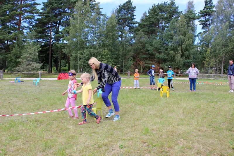 Lielā telts sanāksme Mazirbē