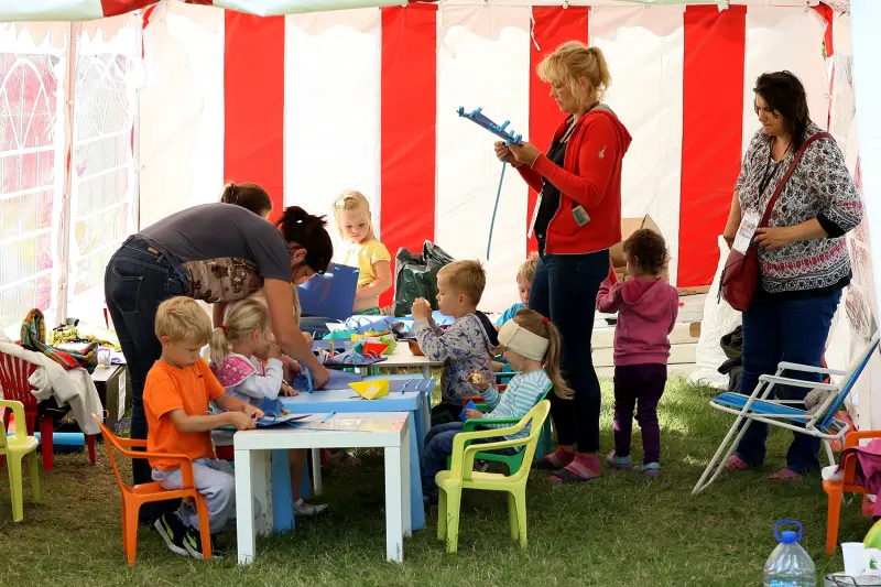 Lielā telts sanāksme Mazirbē