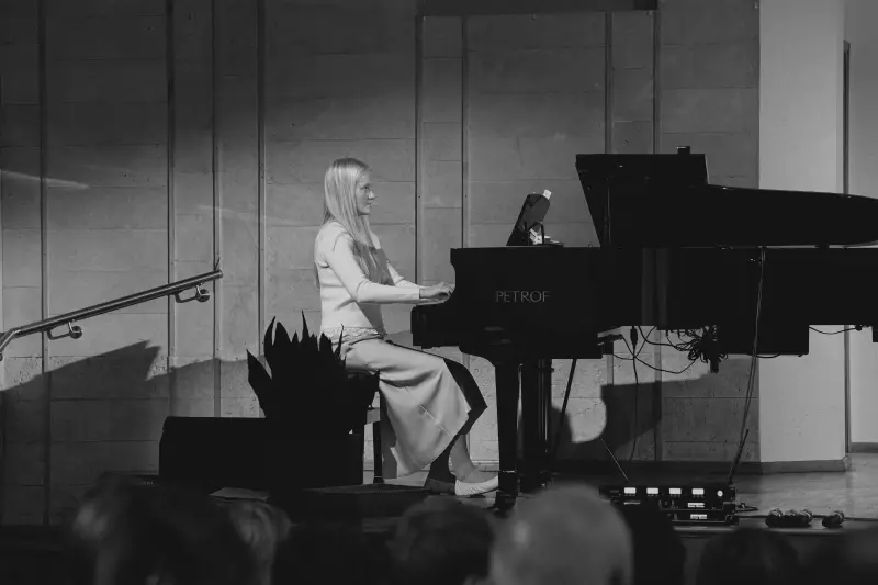 Startautiska konference "Trīsvienība un Pēdējās paaudzes teoloģija"