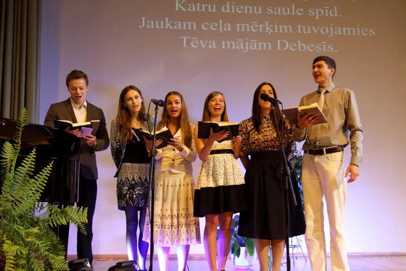 Jauniešu dievkalpojums Rīgas 1. draudzē