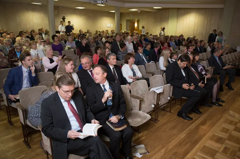 120 gadu jubilejas atklāšanas dievkalpojums