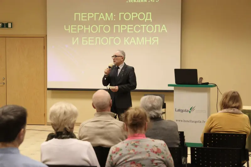 A. Oparina lekcijas Daugavpilī "Kristietība un pasaules vēstures gaita"