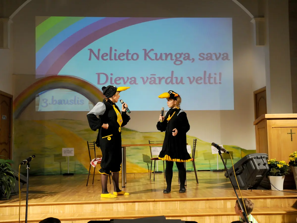 Bērnu un pusaudžu festivāls “Varavīksne”
