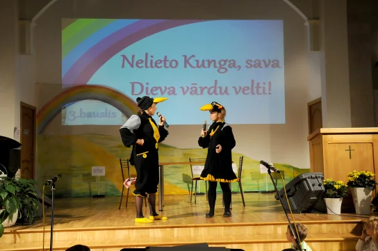 Bērnu un pusaudžu festivāls “Varavīksne”