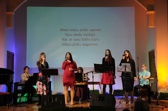 Sieviešu kongress "Tuvāk mājām"