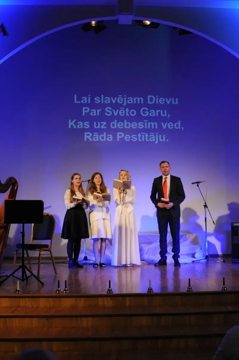 Ziemassvētku dievkalpojums Rīgas 1. draudzē