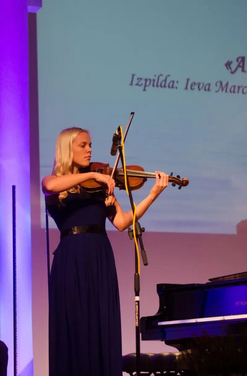 Labdarības koncerts "Mierā"