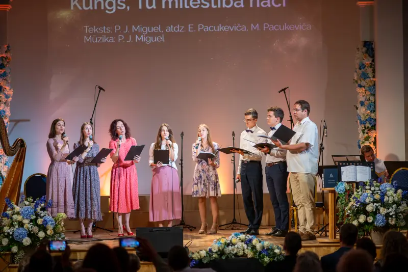 Dziesmu grāmatas atklāšana