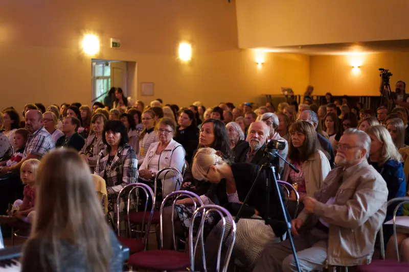 Adventistu Baltijas Sieviešu konference “Celies un spīdi!”