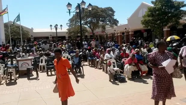 Ļaužu tūkstoši Zimbabvē pulcējas pēc adventistu bezmaksas veselības aprūpes