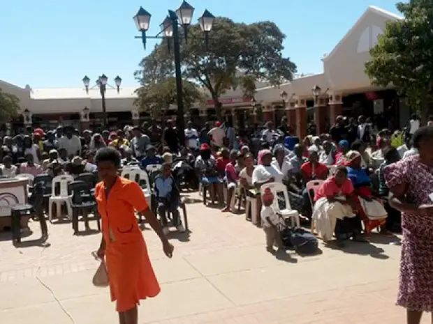 Ļaužu tūkstoši Zimbabvē pulcējas pēc adventistu bezmaksas veselības aprūpes
