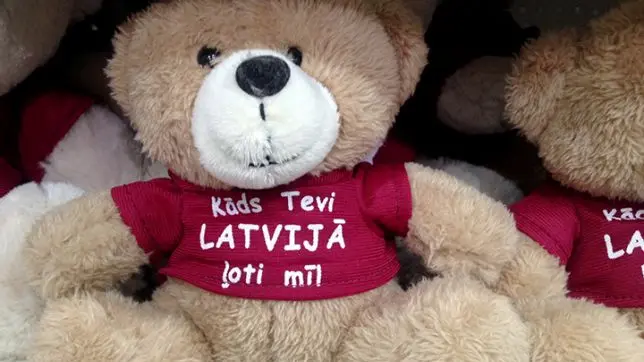 Dievs, svētī Latviju!
