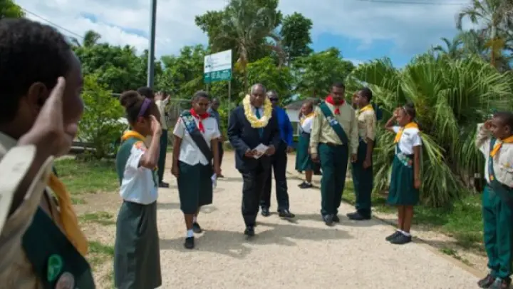 Vanuatu prezidents apmeklē adventistu dievkalpojumu sabatā 