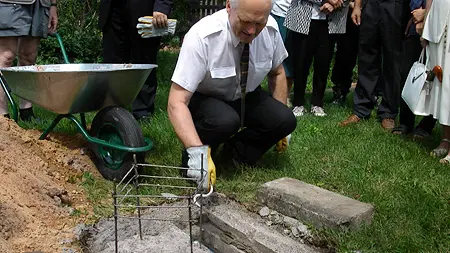 Liek stūrakmeni adventistu Rīgas VII draudzes dievnamam  